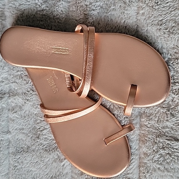 TKEES LEAH METALLIC sandals - Picture 2 of 9